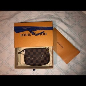 Louis Vuitton Pouch